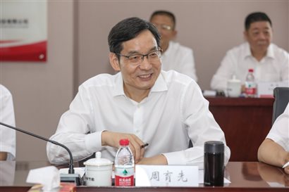 集团党委书记、董事长周育先指导工作